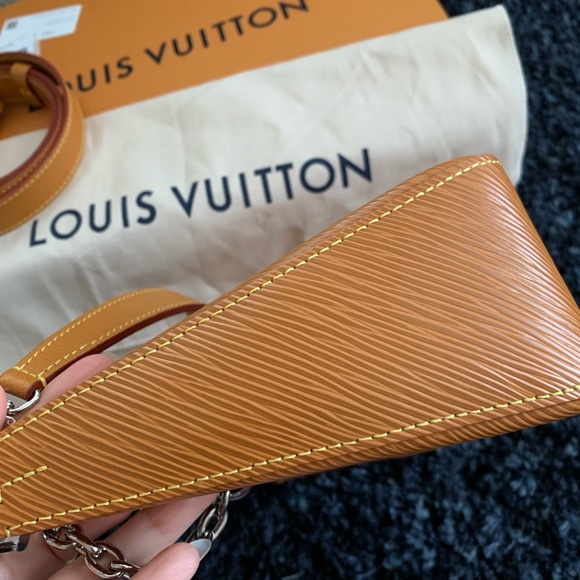 Louis Vuitton Marelle shoulder crossbody bag - Picture 5 of 10